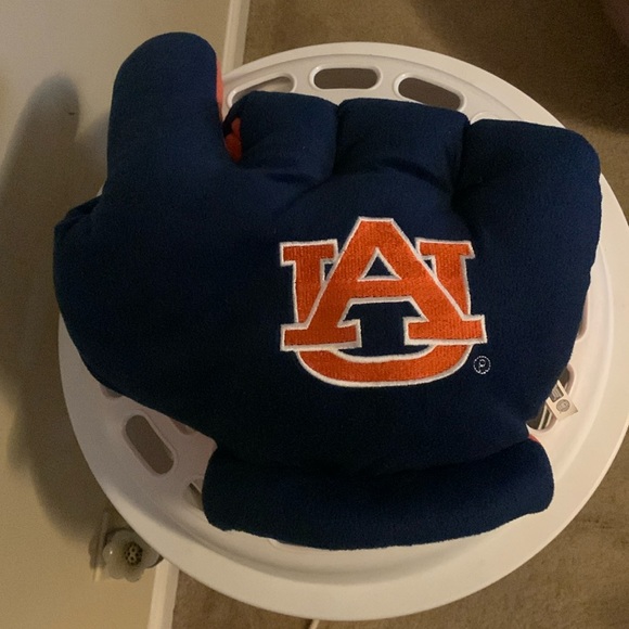 Auburn Tigers plush hand fist #1 - Picture 1 of 2
